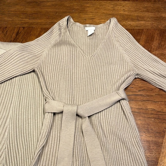 H&M Beige Ribbed Sweater Set - Picture 2 of 13